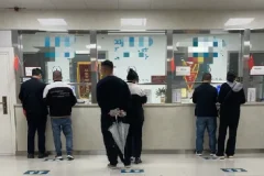 陪诊师入行指南：零门槛高需求职业，老龄化社会下的黄金就业选择