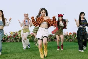 NMIXX《Love Me Like This》[高清1080P/MP4/480MB]