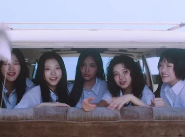 NewJeans《Bubble Gum》[高清4K/2160P/MP4/2.52GB]