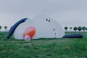 Kiri T《哀伤和爱上算不算同音字》[无损FLAC/MP3/48MB]