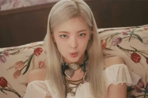 ITZY《RINGO》[高清4K/2160P/MP4/2.31GB]