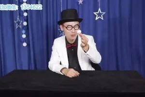 《18堂魔术速成课：从入门到高手》